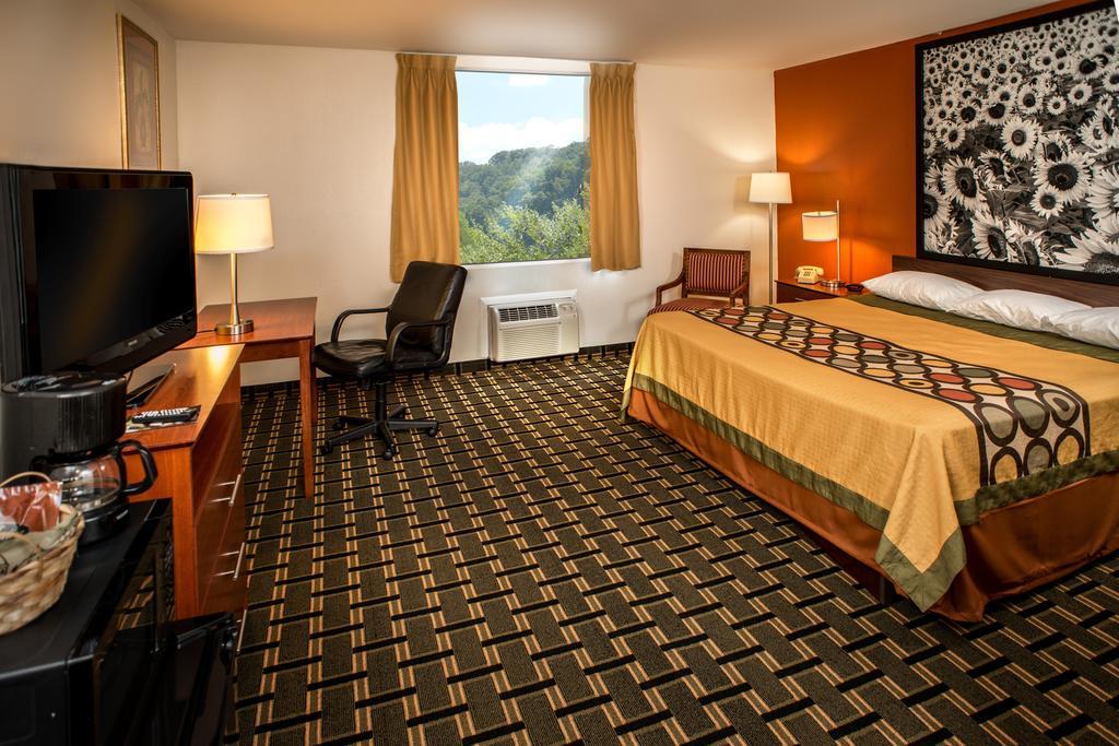 ซูเปอร์ 8 บาย วินด์แฮม เพรสตันส์บูร์ก Motel Prestonsburg ภายนอก รูปภาพ