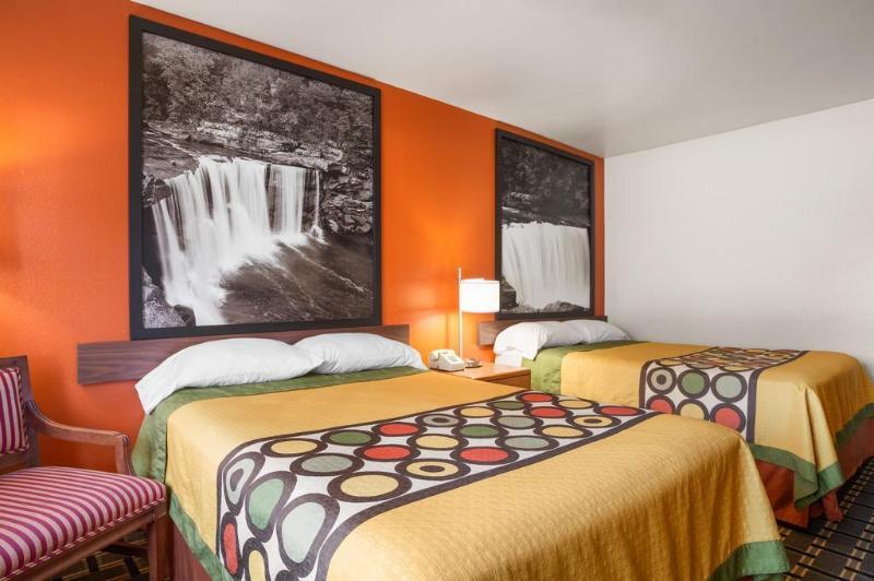 ซูเปอร์ 8 บาย วินด์แฮม เพรสตันส์บูร์ก Motel Prestonsburg ภายนอก รูปภาพ